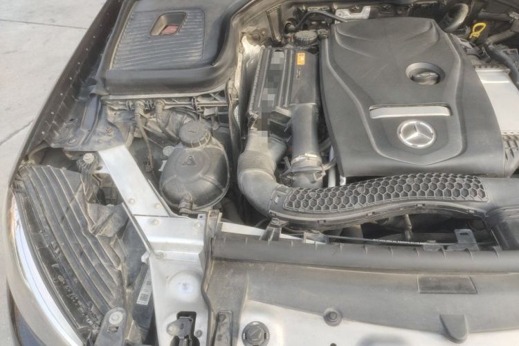 Used Mercedes-Benz GLC 2017 GLC 260 4MATIC Luxury Model Engine Bay Right
