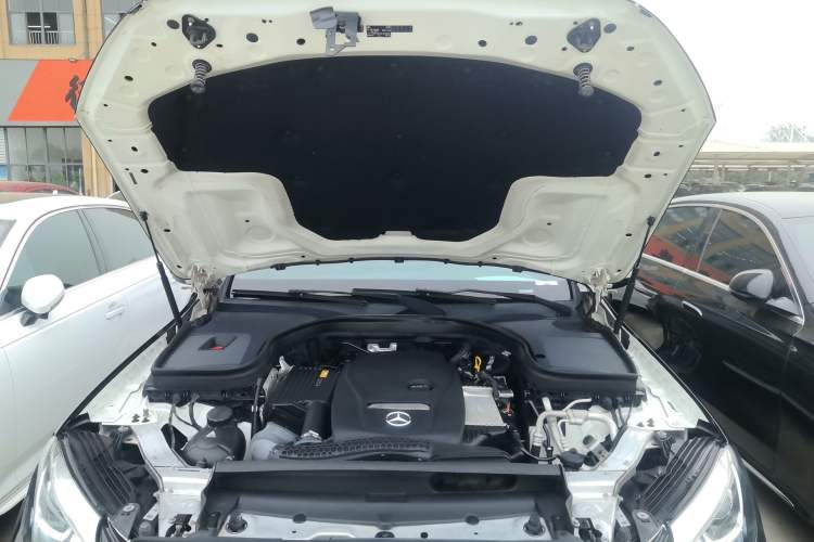 Used Mercedes-Benz GLC 2017 GLC 200 4MATIC Engine Bay