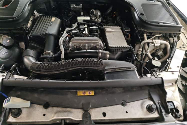 Used Mercedes-Benz GLC 2017 GLC 260 4MATIC Dynamic Edition Engine Bay