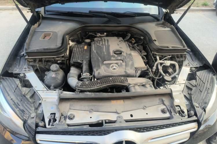Used Mercedes-Benz GLC 2017 GLC 260 4MATIC Dynamic Edition Engine Bay