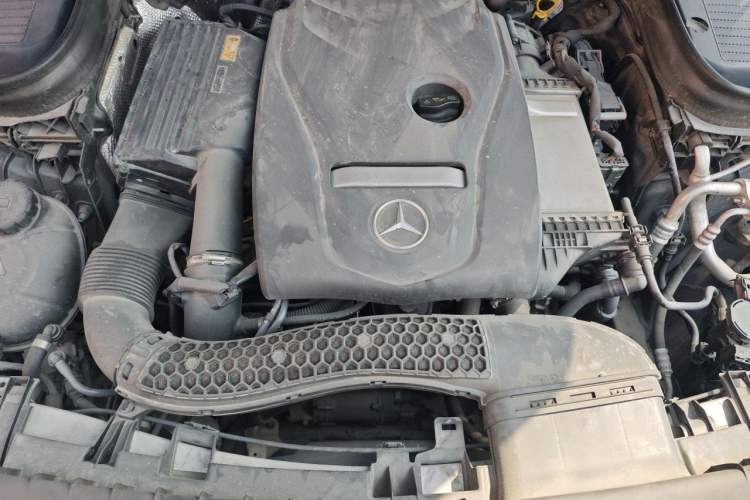 Used Mercedes-Benz GLC 2017 GLC 300 4MATIC Sport Edition Engine Bay