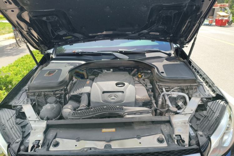 Used Mercedes-Benz GLC 2017 GLC 300 4MATIC Sport Edition Engine Bay