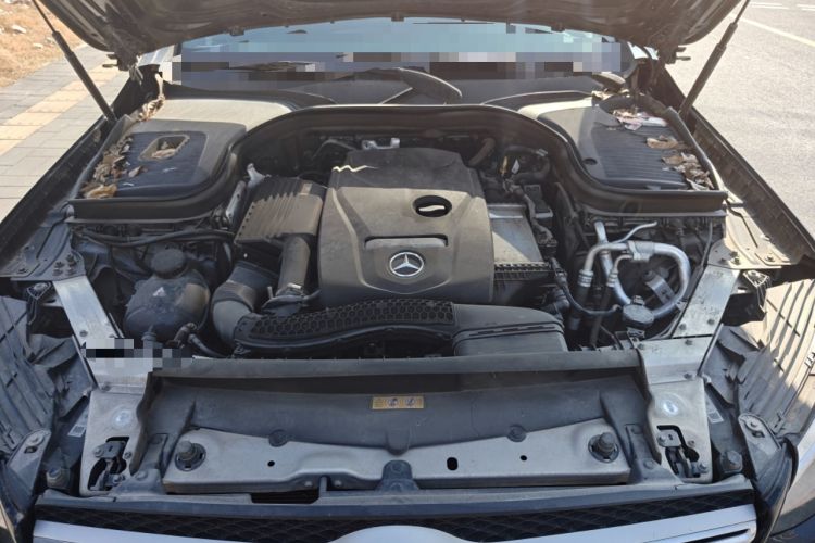 Used Mercedes-Benz GLC 2017 GLC 260 4MATIC Dynamic Edition Engine Bay