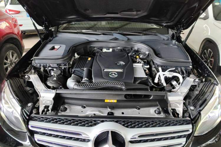 Used Mercedes-Benz GLC 2017 GLC 260 4MATIC Luxury Model Engine Bay