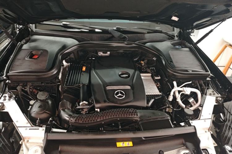 Used Mercedes-Benz GLC 2017 GLC 260 4MATIC Luxury Model Engine Bay