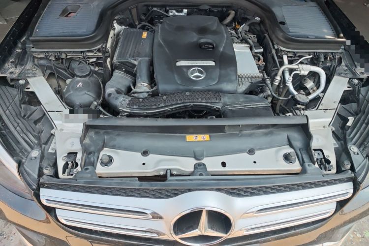 Used Mercedes-Benz GLC 2017 GLC 260 4MATIC Dynamic Edition Engine Bay