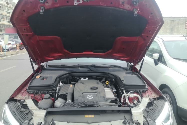 Used Mercedes-Benz GLC 2017 GLC 260 4MATIC Dynamic Edition Engine Bay