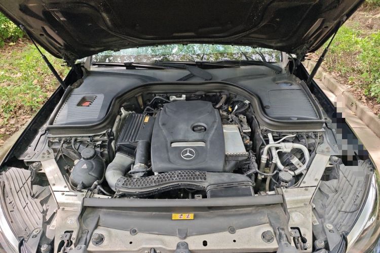 Used Mercedes-Benz GLC 2017 GLC 260 4MATIC Dynamic Edition Engine Bay