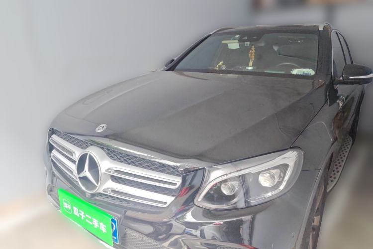 Used Mercedes-Benz GLC 2017 GLC 300 4MATIC Sport Edition Guazi used car, China used car export, Used car for sale, Used cars, Cheapest cars for sale