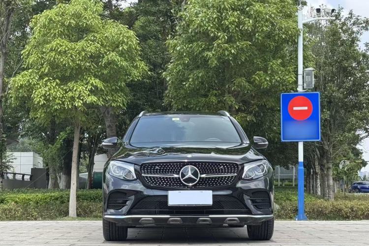 Used Mercedes-Benz GLC 2017 GLC 260 4MATIC Dynamic Edition Exterior 1