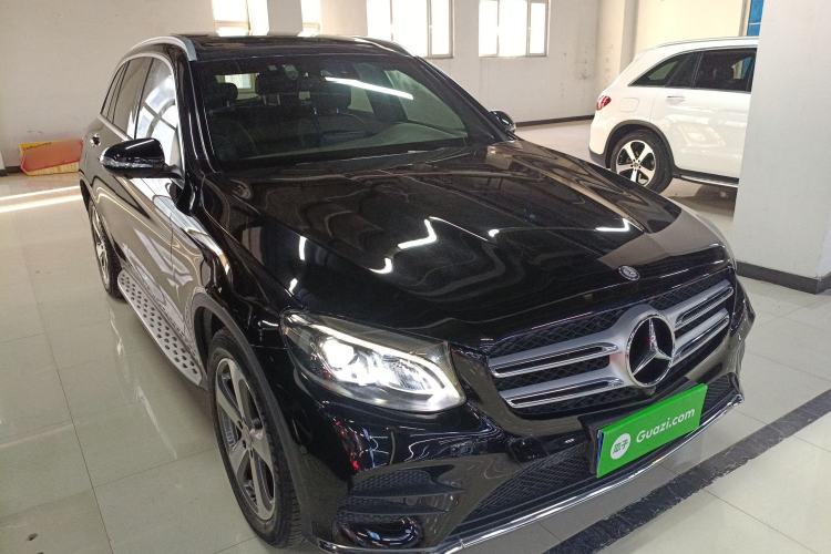 Used Mercedes-Benz GLC 2017 GLC 260 4MATIC Luxury Model Exterior 1