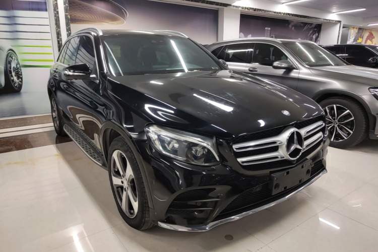 Used Mercedes-Benz GLC 2017 GLC 300 4MATIC Sport Edition Exterior 1