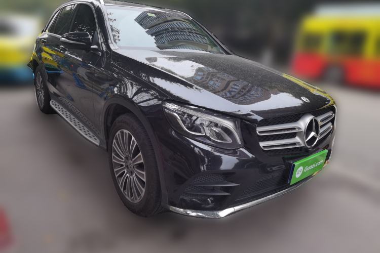 Used Mercedes-Benz GLC 2017 GLC 260 4MATIC Dynamic Edition Exterior 2