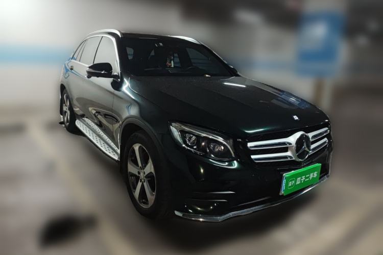 Used Mercedes-Benz GLC 2017 GLC 300 4MATIC Sport Edition Exterior 2