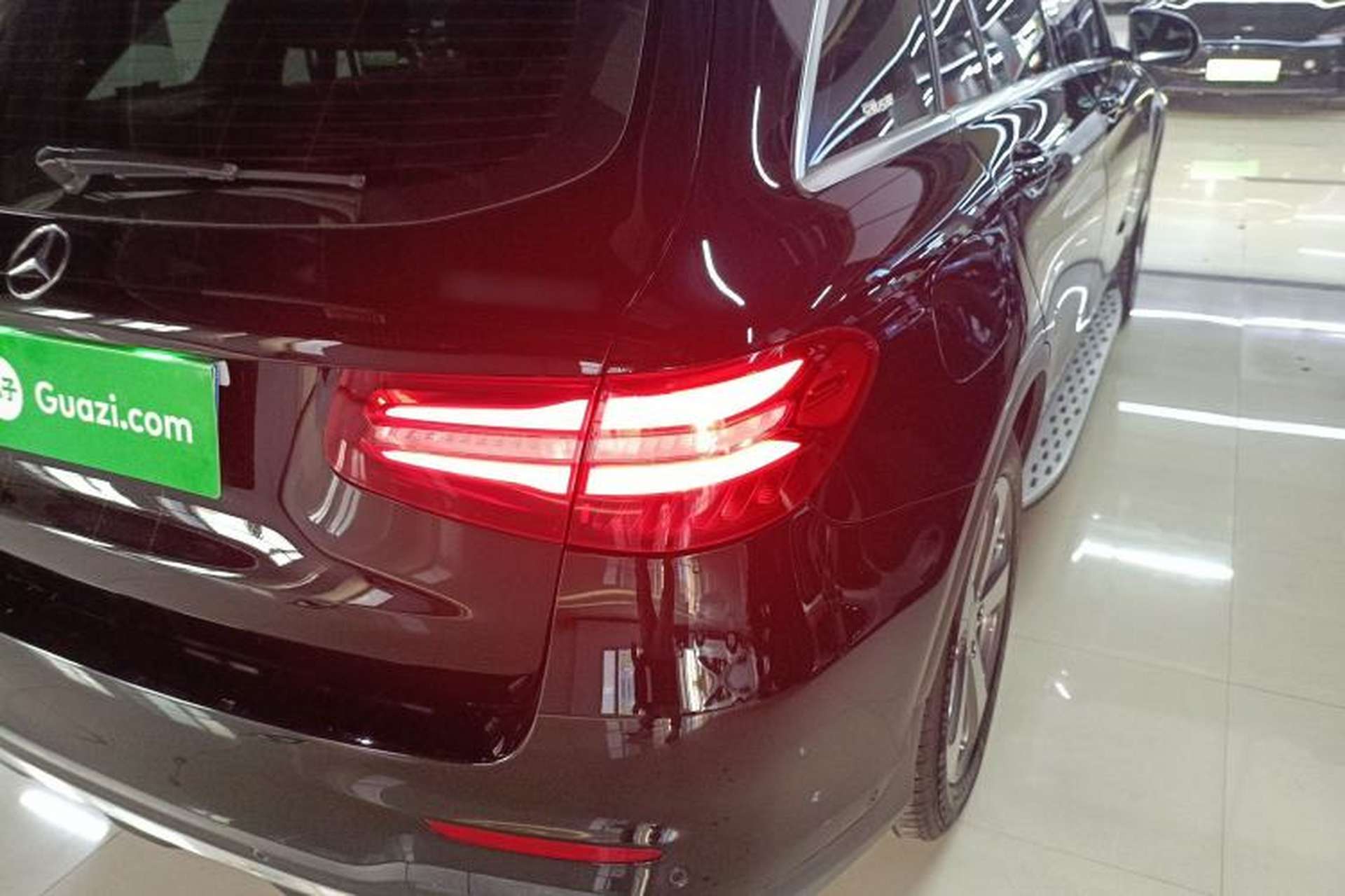 Used Mercedes-Benz GLC 2017 GLC 260 4MATIC Luxury Model Exterior 3