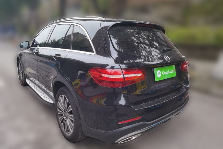 Used Mercedes-Benz GLC 2017 GLC 260 4MATIC Dynamic Edition Exterior 3