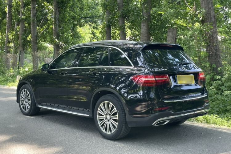 Used Mercedes-Benz GLC 2017 GLC 260 4MATIC Dynamic Edition Exterior 3