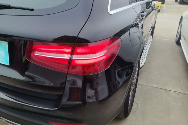 Used Mercedes-Benz GLC 2017 GLC 200 4MATIC Exterior 3