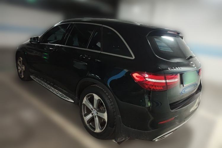 Used Mercedes-Benz GLC 2017 GLC 300 4MATIC Sport Edition Exterior 3
