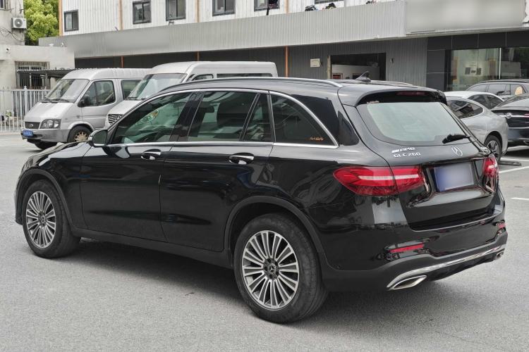 Used Mercedes-Benz GLC 2017 GLC 260 4MATIC Dynamic Edition Exterior 4
