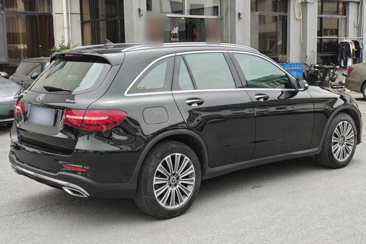 Used Mercedes-Benz GLC 2017 GLC 260 4MATIC Dynamic Edition Exterior 6