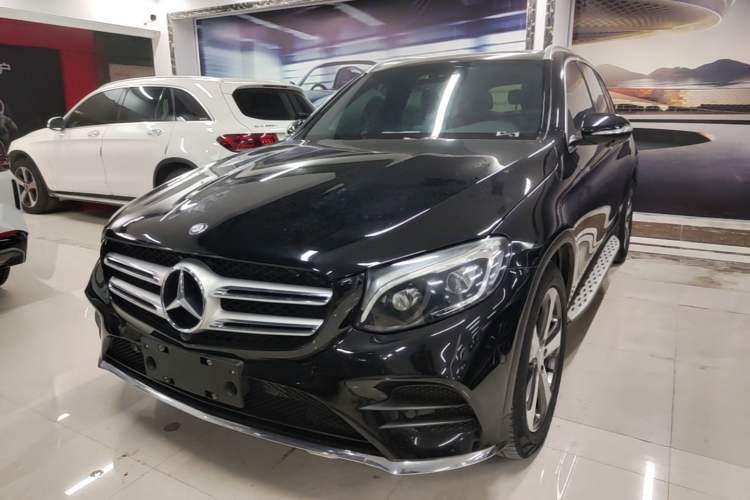 Used Mercedes-Benz GLC 2017 GLC 300 4MATIC Sport Edition Guazi used car, China used car export, Used car for sale, Used cars, Cheapest cars for sale