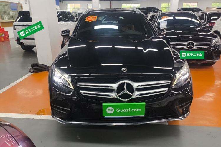 Used Mercedes-Benz GLC 2017 GLC 260 4MATIC Luxury Model Front