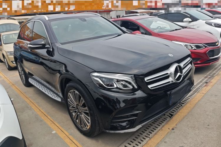 Used Mercedes-Benz GLC 2017 GLC 260 4MATIC Dynamic Edition Front Right 45 Deg