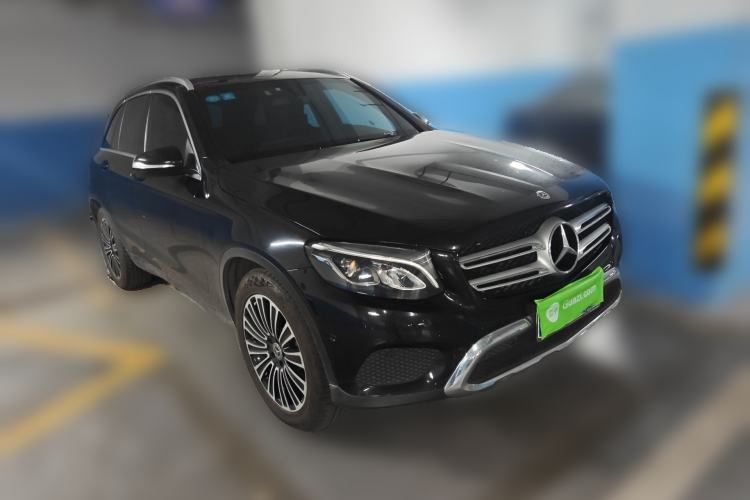 Used Mercedes-Benz GLC 2017 GLC 200 4MATIC Front Right 45 Deg