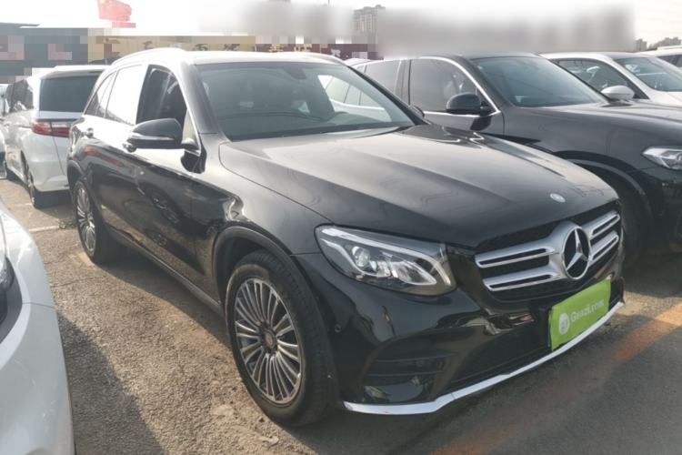 Used Mercedes-Benz GLC 2017 GLC 260 4MATIC Dynamic Edition Front Right 45 Deg