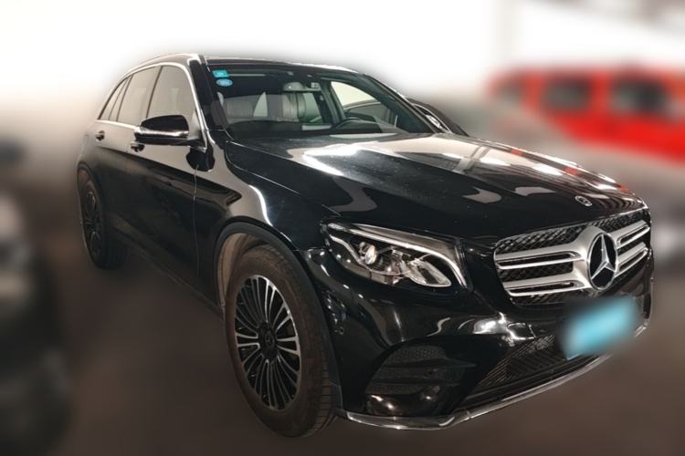 Used Mercedes-Benz GLC 2017 GLC 260 4MATIC Dynamic Edition Front Right 45 Deg