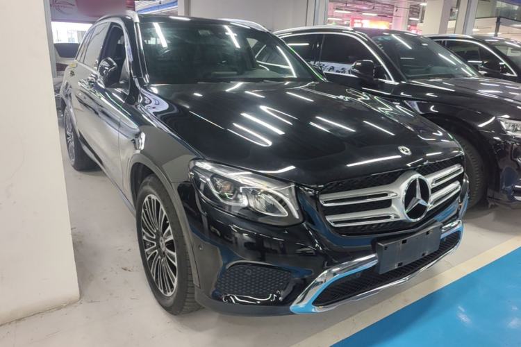 Used Mercedes-Benz GLC 2017 GLC 200 4MATIC Front Right 45 Deg