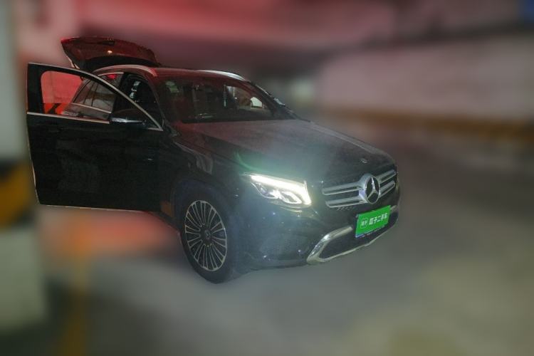 Used Mercedes-Benz GLC 2017 GLC 200 4MATIC Front Right 45 Deg