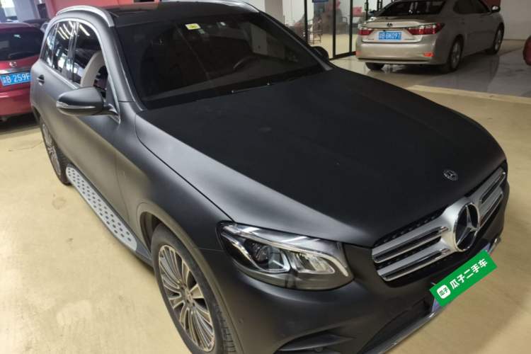 Used Mercedes-Benz GLC 2017 GLC 260 4MATIC Dynamic Edition Front Right 45 Deg