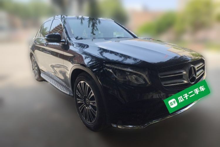 Used Mercedes-Benz GLC 2017 GLC 260 4MATIC Dynamic Edition Front Right 45 Deg