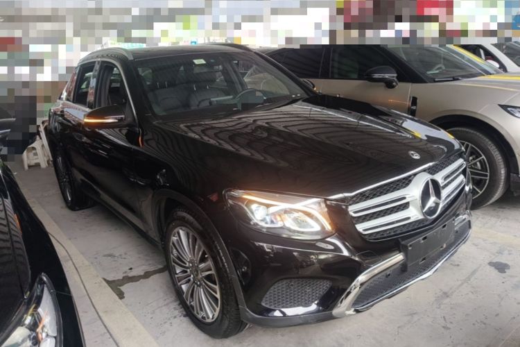 Used Mercedes-Benz GLC 2017 GLC 200 4MATIC Front Right 45 Deg