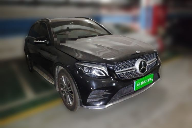 Used Mercedes-Benz GLC 2017 GLC 260 4MATIC Dynamic Edition Front Right 45 Deg