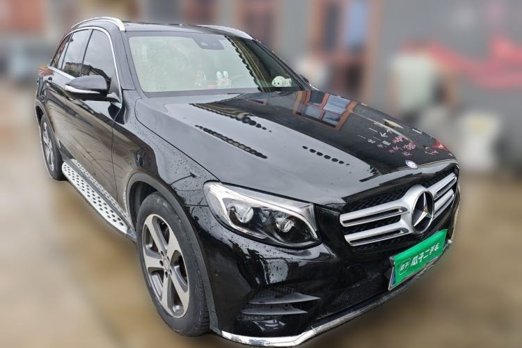 Used Mercedes-Benz GLC 2017 GLC 300 4MATIC Sport Edition Front Right 45 Deg