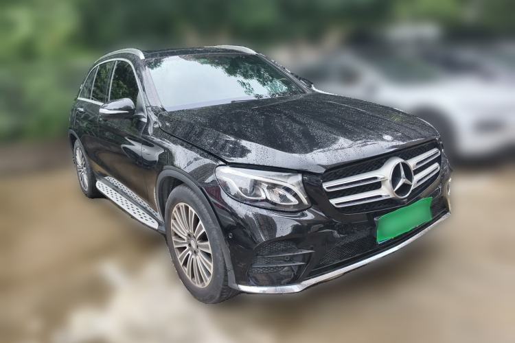Used Mercedes-Benz GLC 2017 GLC 260 4MATIC Dynamic Edition Front Right 45 Deg