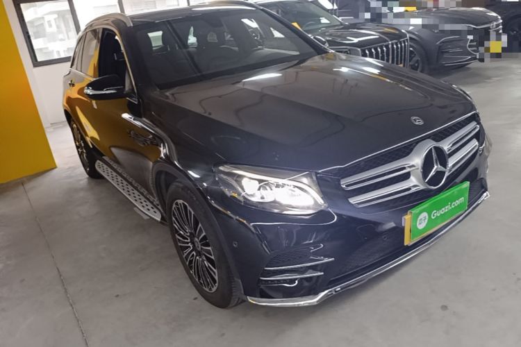 Used Mercedes-Benz GLC 2017 GLC 260 4MATIC Dynamic Edition Front Right 45 Deg