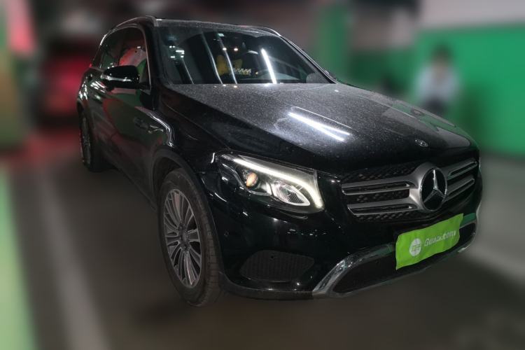 Used Mercedes-Benz GLC 2017 GLC 200 4MATIC Front Right 45 Deg