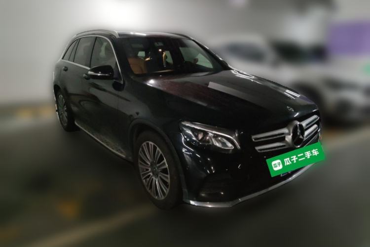 Used Mercedes-Benz GLC 2017 GLC 260 4MATIC Dynamic Edition Front Right 45 Deg
