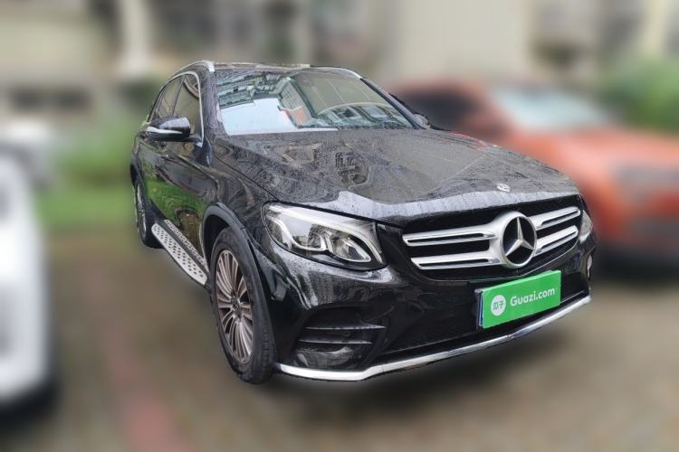 Used Mercedes-Benz GLC 2017 GLC 260 4MATIC Dynamic Edition Front Right 45 Deg