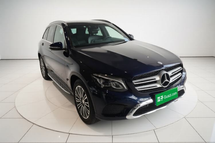 Used Mercedes-Benz GLC 2017 GLC 200 4MATIC Front Right 45 Deg