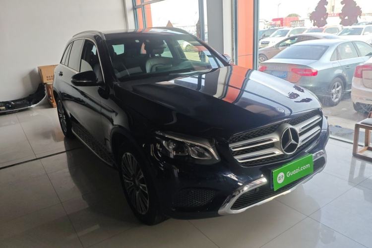 Used Mercedes-Benz GLC 2017 GLC 200 4MATIC Front Right 45 Deg