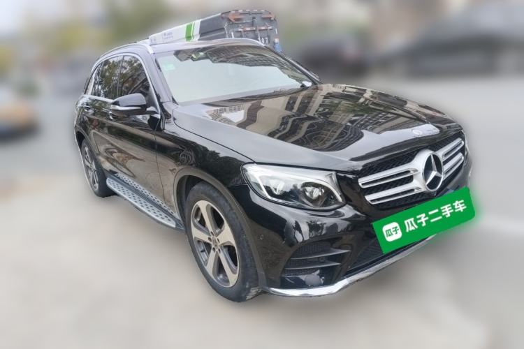 Used Mercedes-Benz GLC 2017 GLC 300 4MATIC Sport Edition Front Right 45 Deg