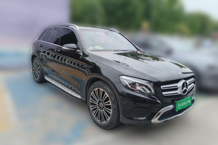 Used Mercedes-Benz GLC 2017 GLC 200 4MATIC Front Right 45 Deg
