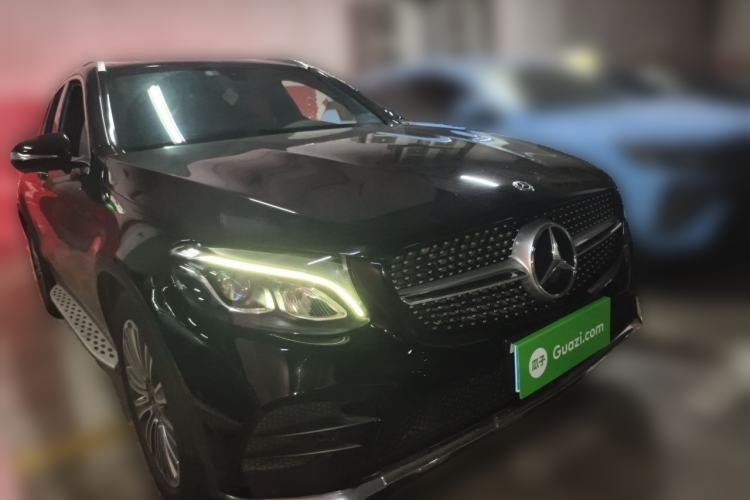 Used Mercedes-Benz GLC 2017 GLC 260 4MATIC Dynamic Edition Front Right 45 Deg
