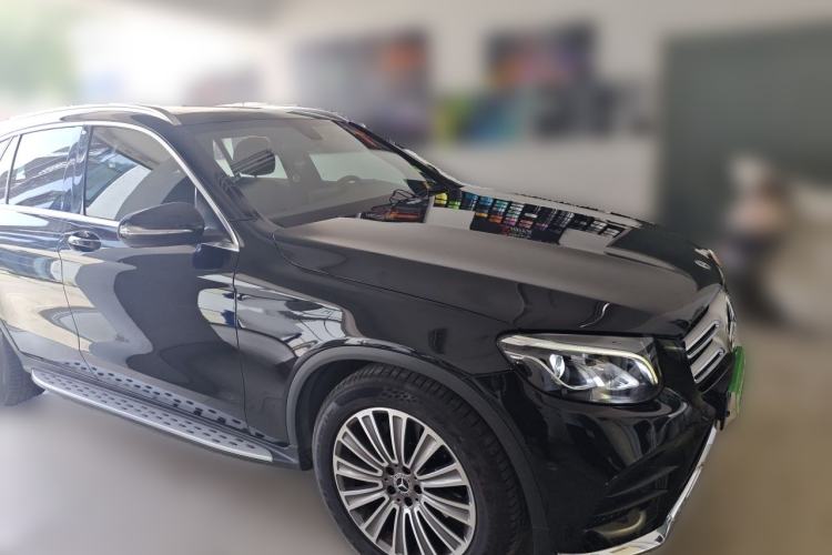 Used Mercedes-Benz GLC 2017 GLC 260 4MATIC Dynamic Edition Front Right 45 Deg