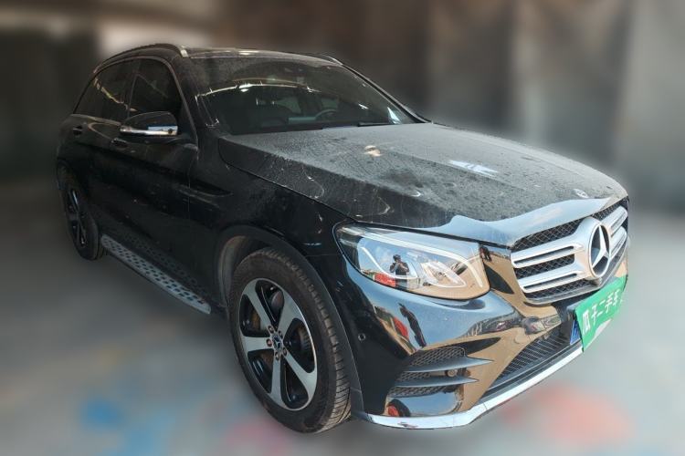 Used Mercedes-Benz GLC 2017 GLC 260 4MATIC Dynamic Edition Front Right 45 Deg